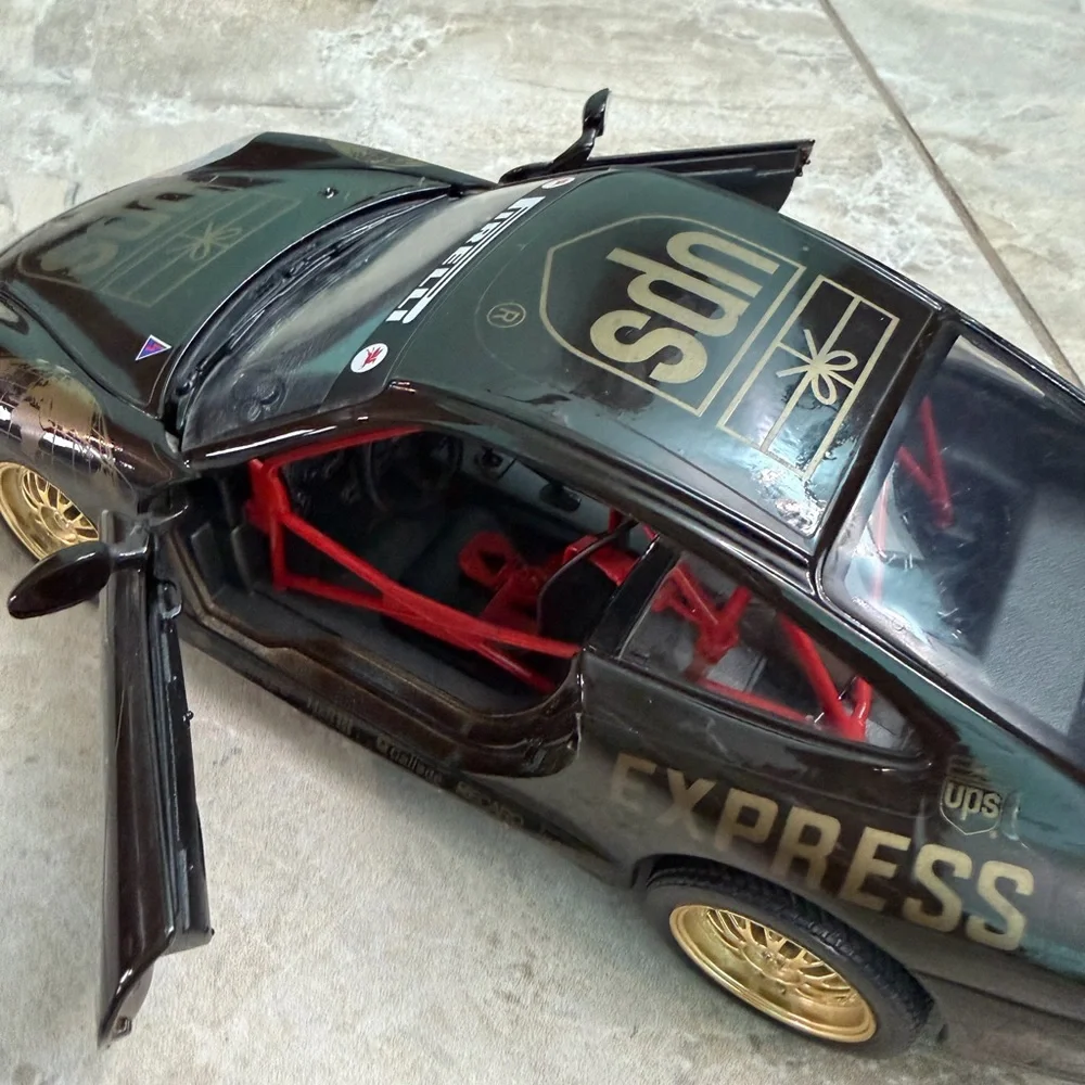 Brown Porsche Carrera 911 Diecast Car
